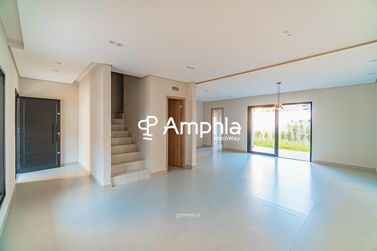 Sobrado &agrave; venda - 161m&sup2; - Recanto Tropical