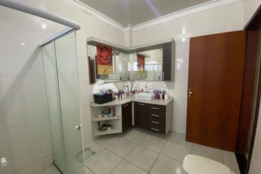 Casa &agrave; venda - 196m&sup2; - JARDIM GISELA
