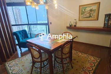 Apartamento &agrave; venda - 700m&sup2; - Centro