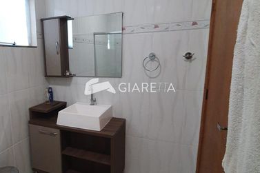 Sobrado &agrave; venda - 240m&sup2; - JARDIM PARIZOTTO