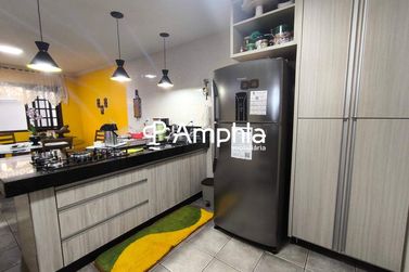 Sobrado &agrave; venda - 345m&sup2; - Recanto Tropical