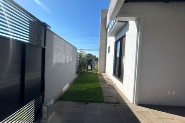Sobrado &agrave; venda - 200m&sup2; - Maria Luiza