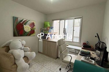 Apartamento &agrave; venda - 93m&sup2; - Centro