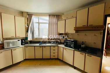 Apartamento &agrave; venda - 137m&sup2; - CENTRO