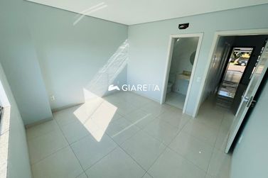 Sobrado para alugar - 115m&sup2; - JARDIM PARIZOTTO