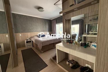 Sobrado &agrave; venda - 122m&sup2; - Regi&atilde;o do Lago