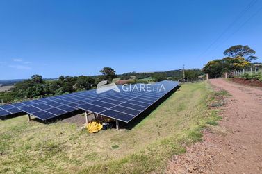 Ch&aacute;cara &agrave; venda - 20000m&sup2; - QUATRO PONTES