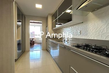 Apartamento &agrave; venda - 113m&sup2; - Centro