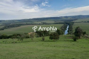 Ch&aacute;cara &agrave; venda - 121000m&sup2; - &Aacute;rea Rural