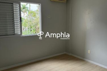 Apartamento &agrave; venda - 130m&sup2; - Centro