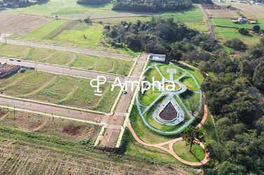 Terreno &agrave; venda - 360m&sup2; - Vila Becker