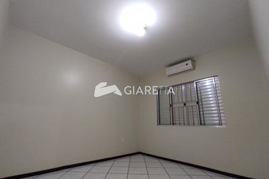 Apartamento para alugar - 190m&sup2; - JARDIM GISELA