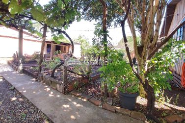 Ch&aacute;cara &agrave; venda - 2130m&sup2; - JARDIM GISELA