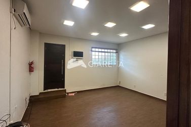 Ponto Comercial para alugar - 500m&sup2; - JARDIM GISELA