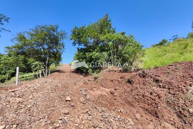 Ch&aacute;cara &agrave; venda - 20000m&sup2; - QUATRO PONTES