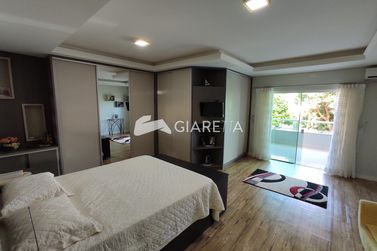 Sobrado &agrave; venda - 225m&sup2; - CENTRO