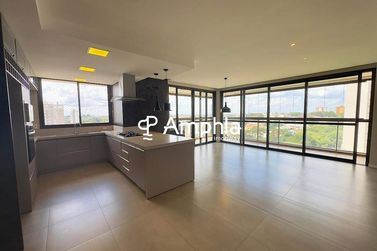 Apartamento &agrave; venda - 167m&sup2; - Centro