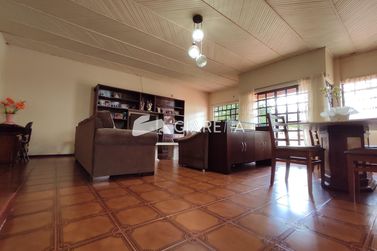 Casa &agrave; venda - 239m&sup2; - CENTRO