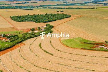 Terreno &agrave; venda - 127000m&sup2; - Zona Rural