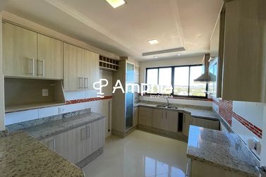 Apartamento &agrave; venda - 179m&sup2; - Centro