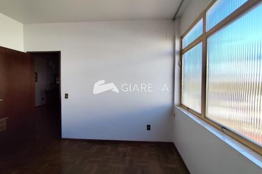 Apartamento para alugar - 120m&sup2; - CENTRO