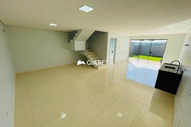 Sobrado para alugar - 115m&sup2; - JARDIM PARIZOTTO
