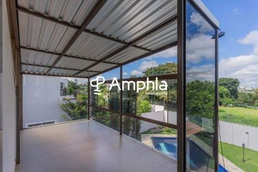 Casa &agrave; venda - 266m&sup2; - Regi&atilde;o do Lago