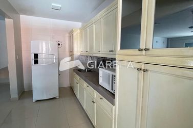 Apartamento &agrave; venda - 90m&sup2; - CENTRO