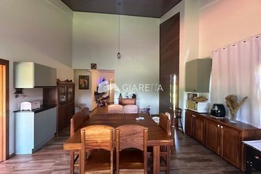 Ch&aacute;cara &agrave; venda - 160m&sup2; - ZONA RURAL