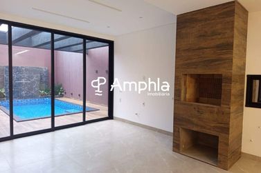 Casa &agrave; venda - 215m&sup2; - Vila Industrial