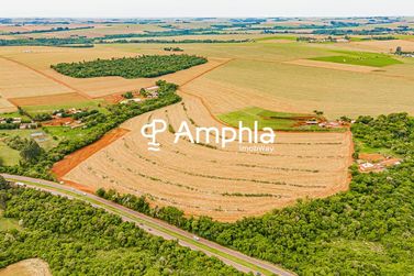 Terreno &agrave; venda - 127000m&sup2; - Zona Rural