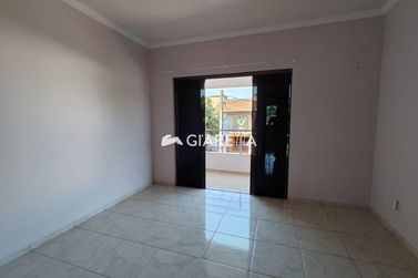 Sobrado para alugar - 124m&sup2; - JARDIM PANCERA