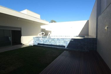 Casa &agrave; venda - 327m&sup2; - Vila Industrial