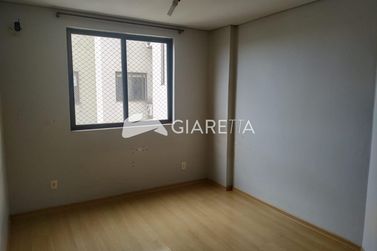 Apartamento para alugar - 136m&sup2; - CENTRO