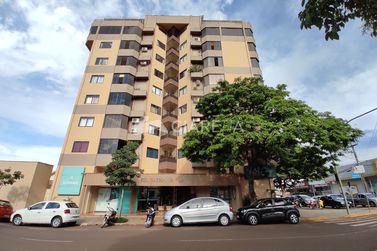 Apartamento &agrave; venda - 72m&sup2; - CENTRO