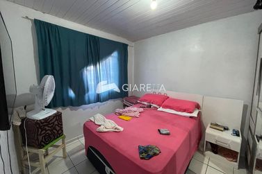 Casa &agrave; venda - 48m&sup2; - JARDIM PINHEIRINHO