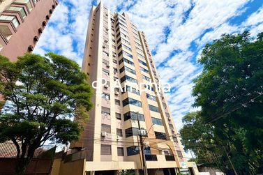 Apartamento &agrave; venda - 112m&sup2; - Centro