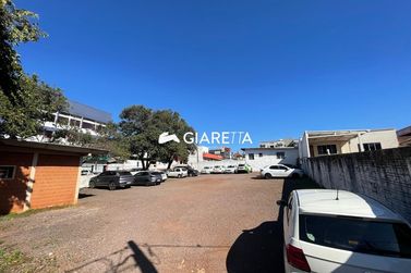 Terreno &agrave; venda - 800m&sup2; - CENTRO