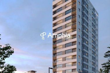 Apartamento &agrave; venda - 81m&sup2; - Centro
