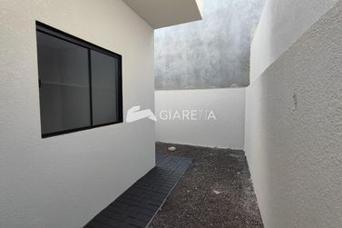 Casa &agrave; venda - 68m&sup2; - JARDIM PINHEIRINHO