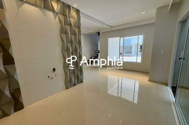 Sobrado &agrave; venda - 170m&sup2; - Pioneiros Catarinenses