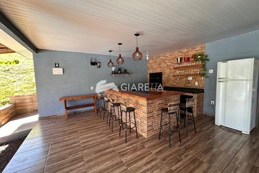 Ch&aacute;cara para alugar - 194m&sup2; - ZONA RURAL