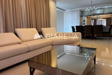 Apartamento &agrave; venda - 147m&sup2; - CENTRO