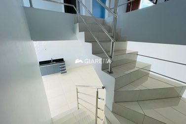 Sobrado para alugar - 115m&sup2; - JARDIM PARIZOTTO