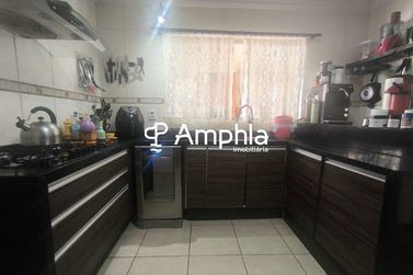Sobrado &agrave; venda - 190m&sup2; - Santa Cruz