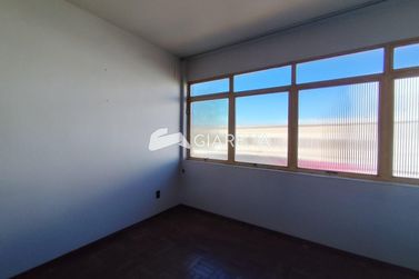 Apartamento para alugar - 120m&sup2; - CENTRO