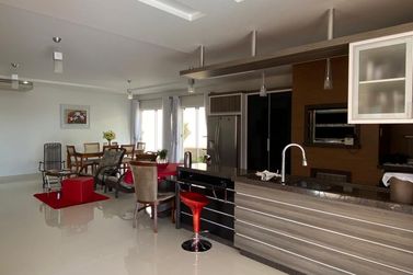Sobrado &agrave; venda - 370m&sup2; - Ana Paula