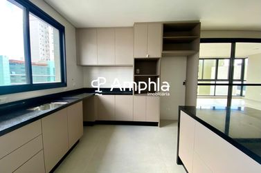 Apartamento &agrave; venda - 204m&sup2; - Centro