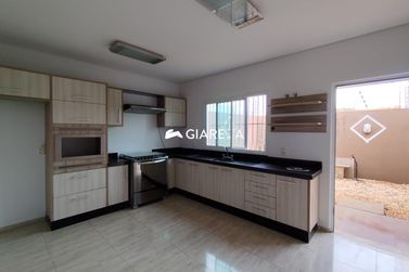 Sobrado para alugar - 147m&sup2; - JARDIM GISELA
