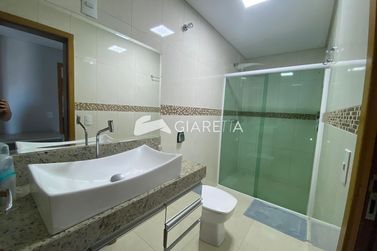 Sobrado &agrave; venda - 202m&sup2; - JARDIM GISELA